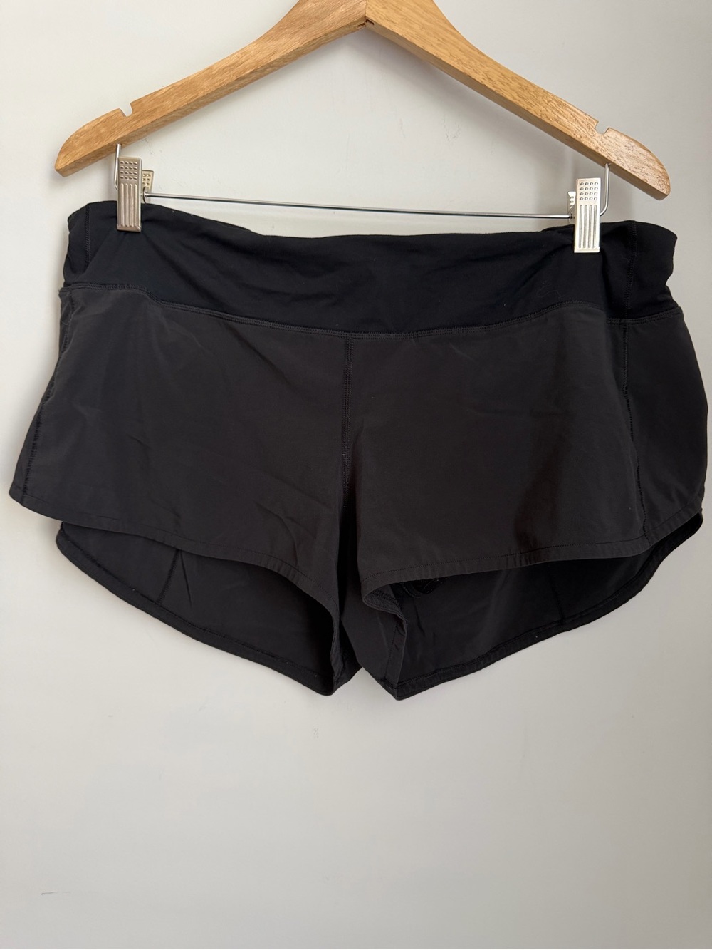 Lululemon Speed Up Shorts Black Size 12